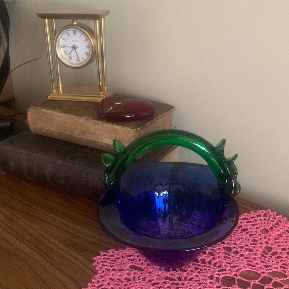 Tiffany & Co Cobalt Blue Art Glass Basket w/ Green Handle Bowl Vase
